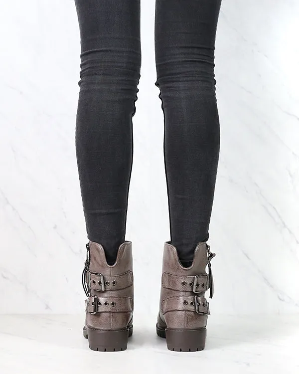 A Hunter's Game Biker Boots in Taupe