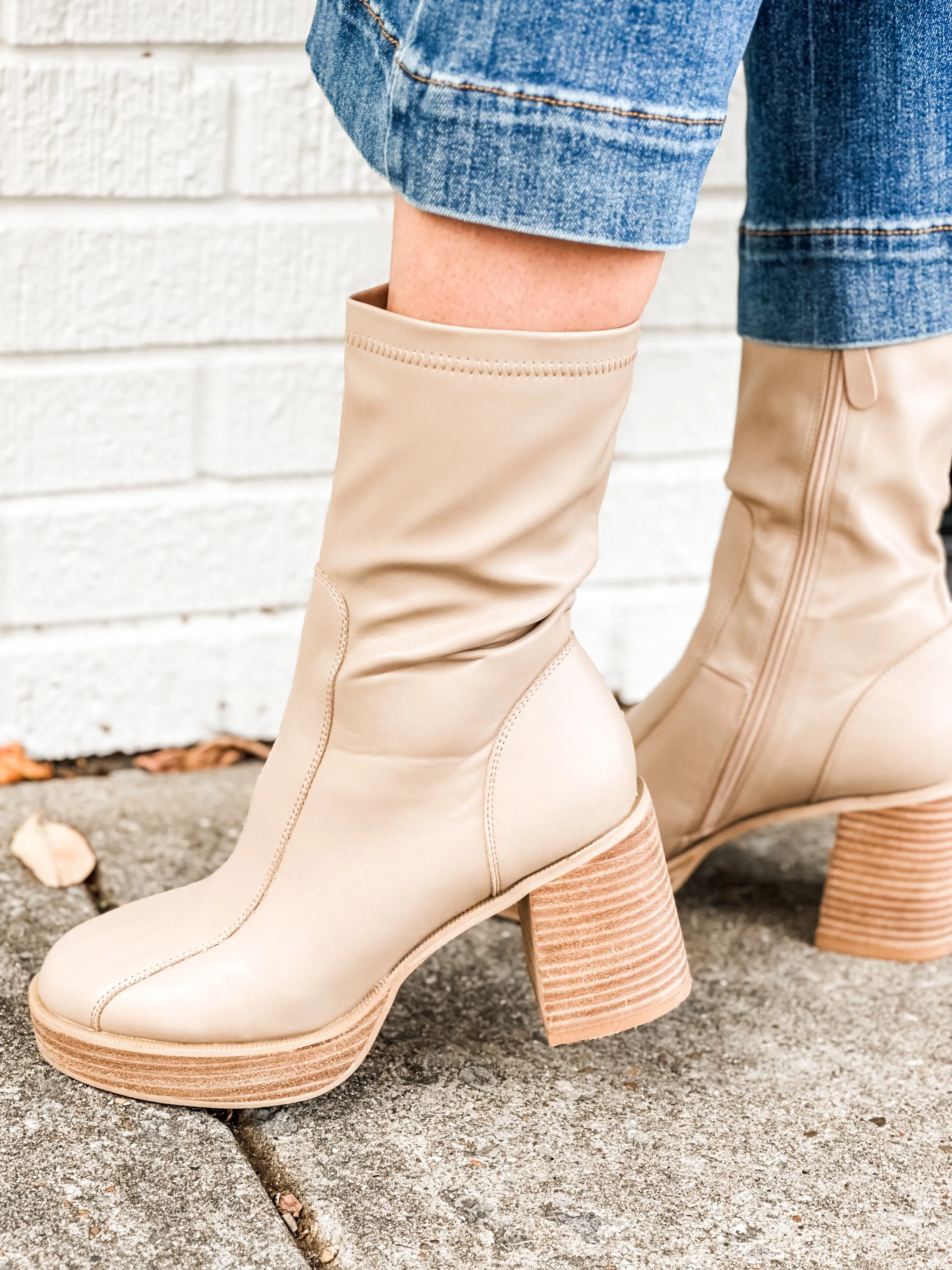 Clara Core Platform Boots